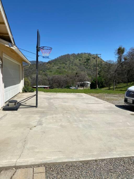 Waxberry Getaway Sequoia/Kings Canyon National Pks وادي سكوا المظهر الخارجي الصورة