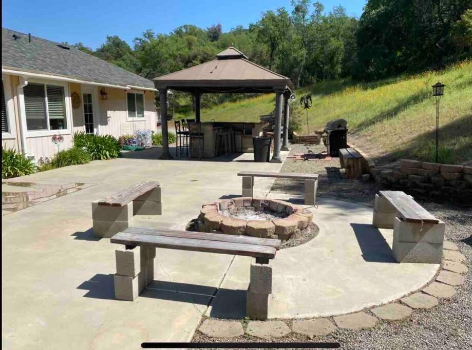 Waxberry Getaway Sequoia/Kings Canyon National Pks وادي سكوا المظهر الخارجي الصورة