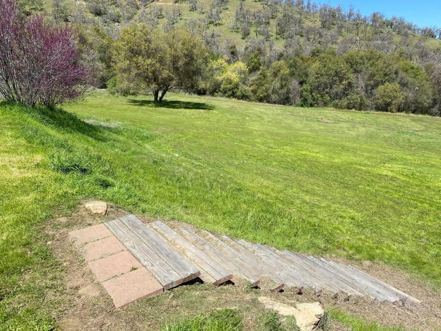 Waxberry Getaway Sequoia/Kings Canyon National Pks وادي سكوا المظهر الخارجي الصورة