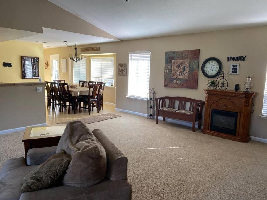 Waxberry Getaway Sequoia/Kings Canyon National Pks وادي سكوا المظهر الخارجي الصورة